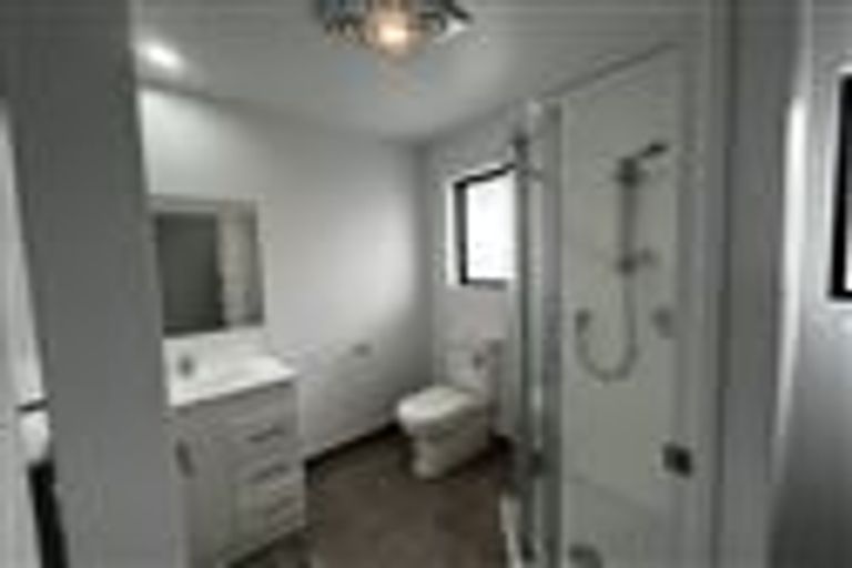 Photo of property in 39 Eileen Newey Place, Henderson, Auckland, 0612