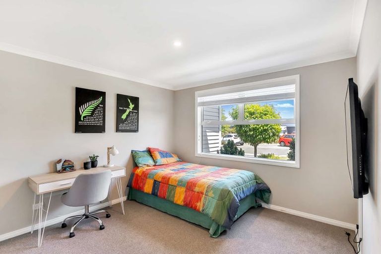 Photo of property in 17 Ballinger Place, Kaiapoi, 7630