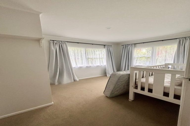 Photo of property in 12 Lynn Road, Bayview, Auckland, 0629