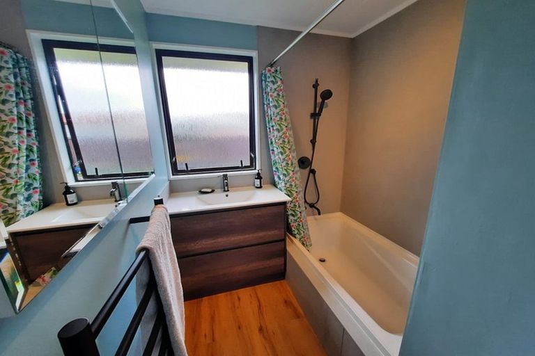 Photo of property in 9 Piako Road, Turua, Thames, 3574