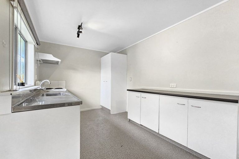 Photo of property in 6 Thebes Street, Pomare, Rotorua, 3015