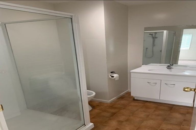 Photo of property in 164-166d Mount Wellington Highway, Mount Wellington, Auckland, 1060