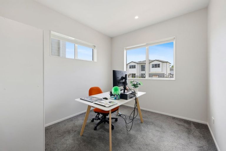 Photo of property in 19 Horsefields Drive, Flat Bush, Auckland, 2019