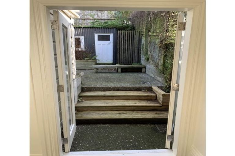 Photo of property in 5 Devon Street, Aro Valley, Wellington, 6021