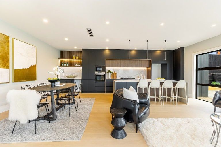 Photo of property in 17 Arawaru Avenue, Wainui, 0992