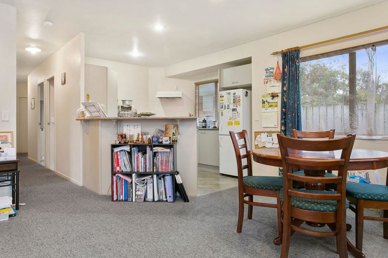 Photo of property in 5 Elizabeth Street, Cambridge, 3434