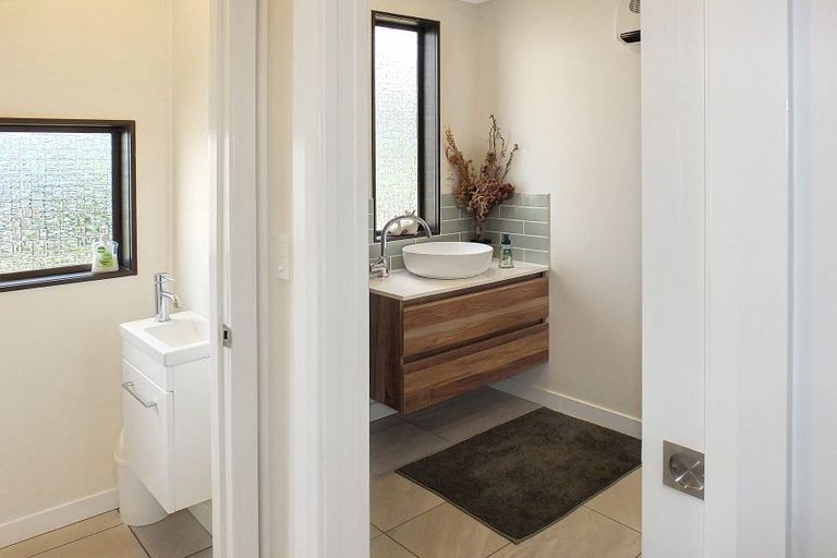 Photo of property in 22 Shortt Street, Foxton Beach, Foxton, 4815