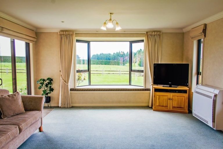 Photo of property in 6 Grove Bush Woodlands Road, Woodlands, Invercargill, 9871