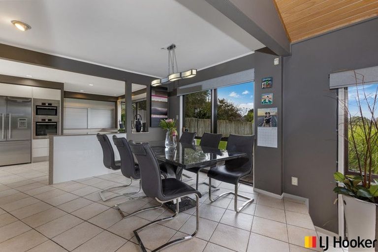 Photo of property in 180 Carnoustie Drive, Wattle Downs, Auckland, 2103