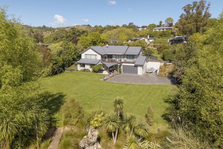 Photo of property in 32 Hyndhope Road, Kennedys Bush, Christchurch, 8025