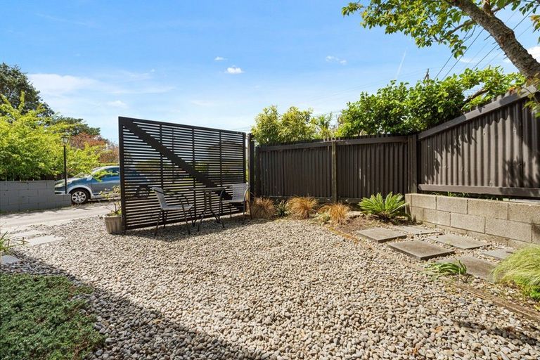 Photo of property in 6a Broadmore Street, Vogeltown, New Plymouth, 4310