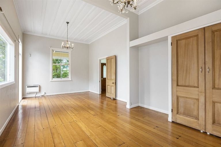 Photo of property in 60 Princes Street, Northcote Point, Auckland, 0627