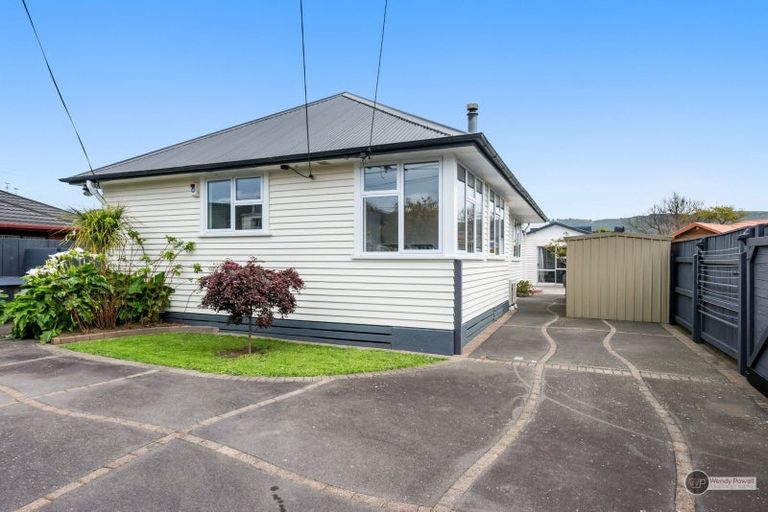 Photo of property in 2a Mcbain Grove, Avalon, Lower Hutt, 5011
