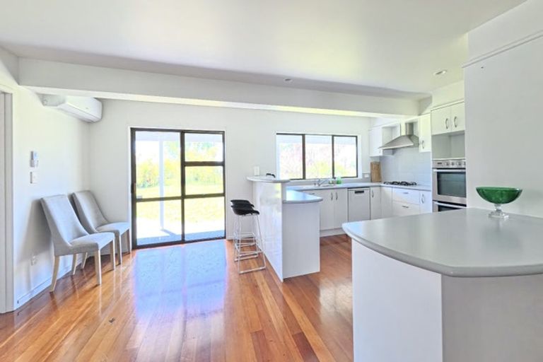 Photo of property in 229 Pine Valley Road, Dairy Flat, Silverdale, 0992