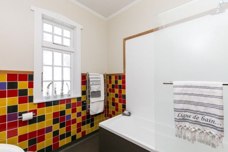 Photo of property in 76 Darlington Road, Miramar, Wellington, 6022