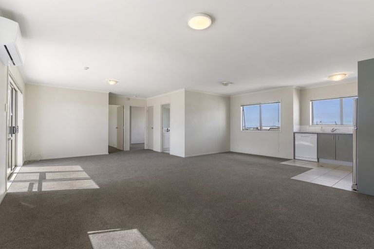 Photo of property in St Claire Village, 175/172 Mcleod Road, Te Atatu South, Auckland, 0610