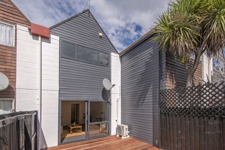 Photo of property in 4/37 Geraldine Street, Edgeware, Christchurch, 8013