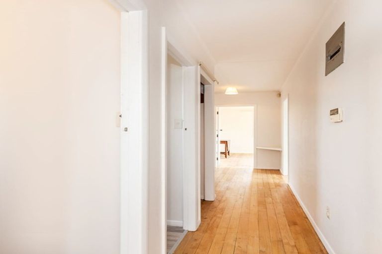 Photo of property in 6 Hinau Crescent, Wairakei, Taupo, 3332