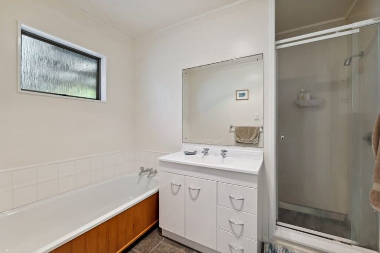 Photo of property in 15b Marchant Place, Westown, New Plymouth, 4310