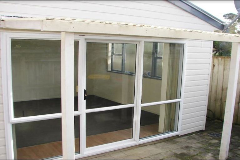 Photo of property in 13 Tiraumea Drive, Pakuranga, Auckland, 2010