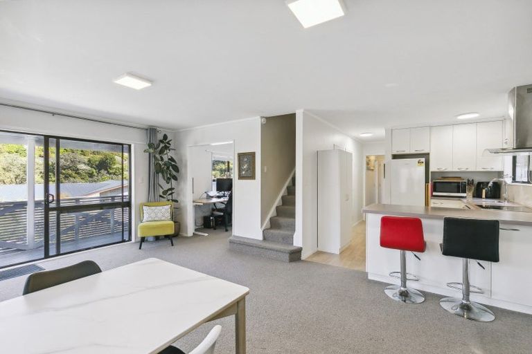 Photo of property in 9 Hazlewood Avenue, Karori, Wellington, 6012