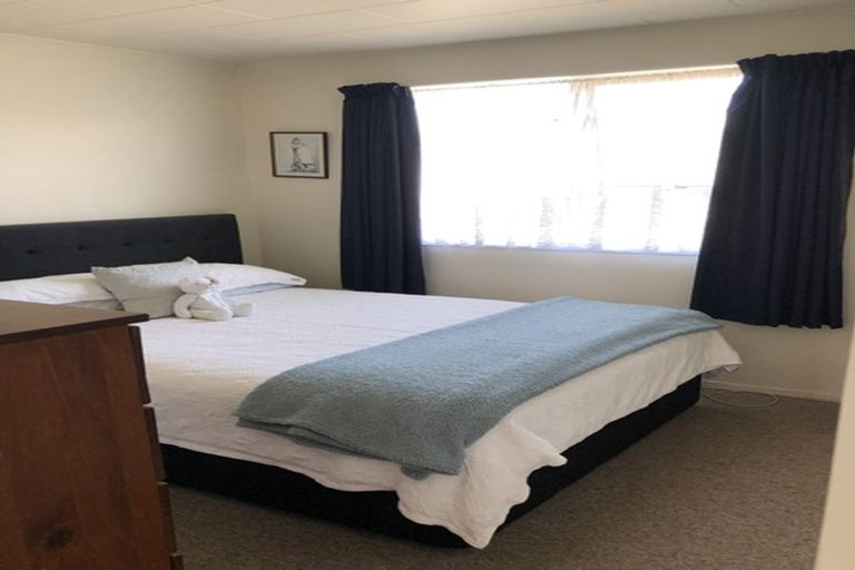 Photo of property in 5 Porritt Place, Tamatea, Napier, 4112