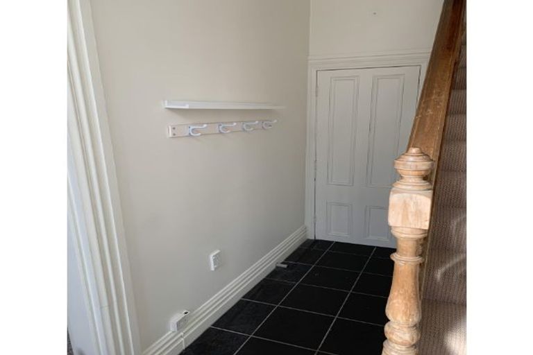 Photo of property in 5 Devon Street, Aro Valley, Wellington, 6021