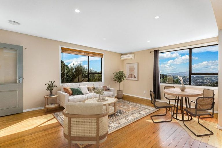 Photo of property in 26 Pikarere Street, Titahi Bay, Porirua, 5022