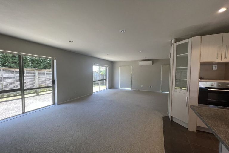 Photo of property in 45 Riverglade Parkway, Te Atatu South, Auckland, 0610