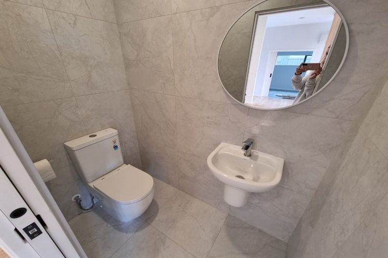 Photo of property in 8 Matau Way, Hauraki, Auckland, 0622