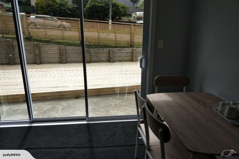 Photo of property in 2 Bell Street, Tawa, Wellington, 5028