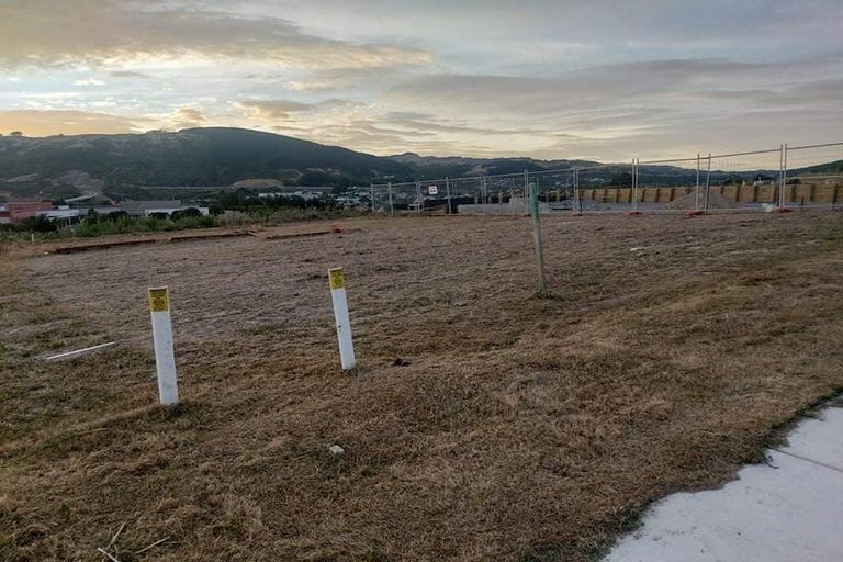 Photo of property in 7 Taraiti Crescent, Kenepuru, Porirua, 5022