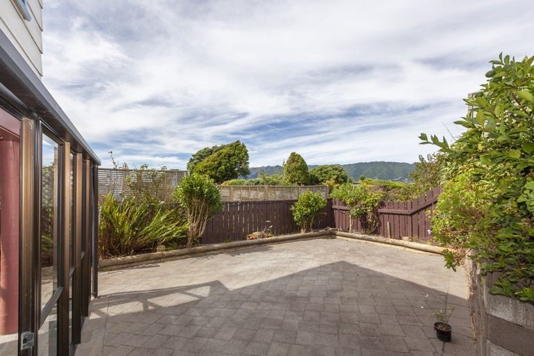 Photo of property in 36 Field Way, Waikanae Beach, Waikanae, 5036