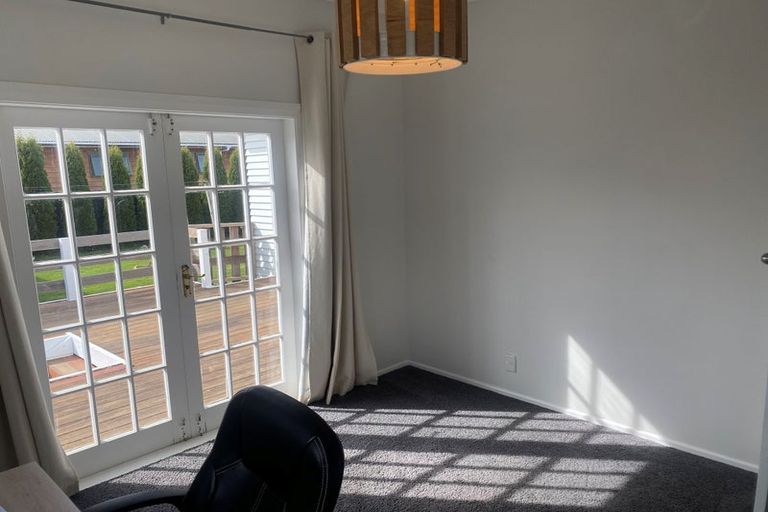 Photo of property in 4 Fuller Grove, Woburn, Lower Hutt, 5010