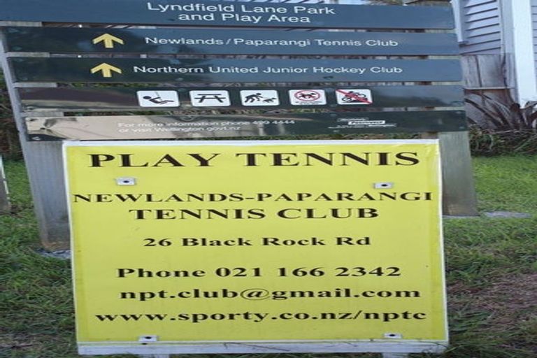 Photo of property in 1/43 Edgecombe Street, Newlands, Wellington, 6037