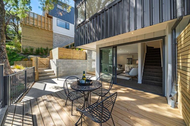 Photo of property in 5 Garfield Street, Brooklyn, Wellington, 6021