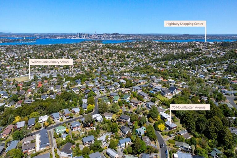 Photo of property in 70 Mountbatten Avenue, Hillcrest, Auckland, 0627