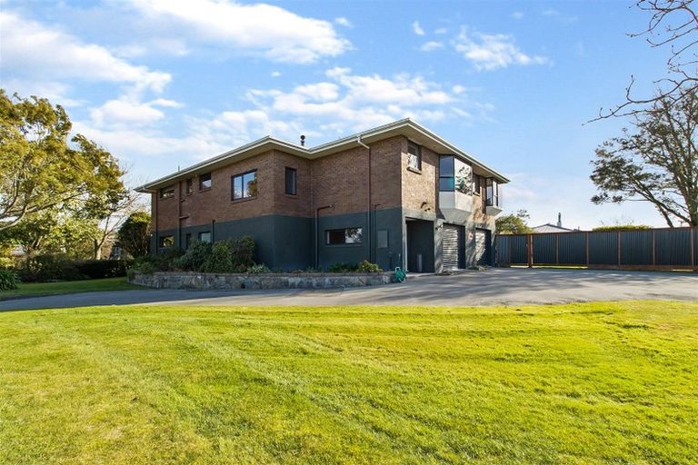 Photo of property in 6 Exeter Street, Waimate, 7924