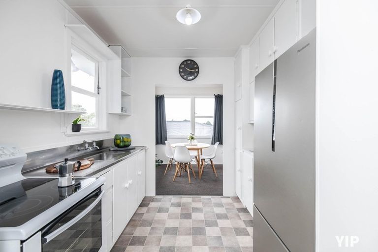 Photo of property in 11 Lenox Grove, Johnsonville, Wellington, 6037