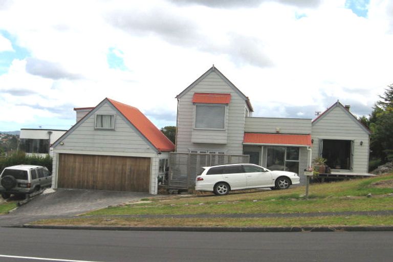 Photo of property in 144 West Harbour Drive, West Harbour, Auckland, 0618