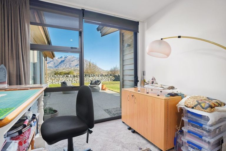 Photo of property in 1 Skye Lane, Jacks Point, Queenstown, 9371