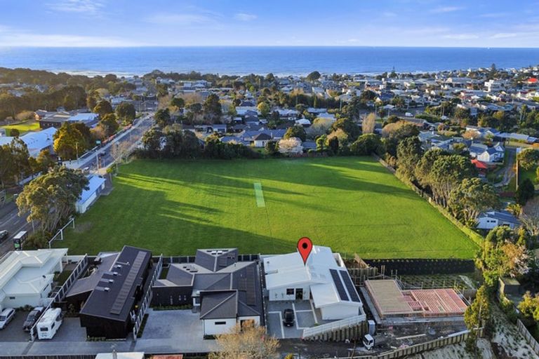 Photo of property in 63c Mangorei Road, Strandon, New Plymouth, 4312