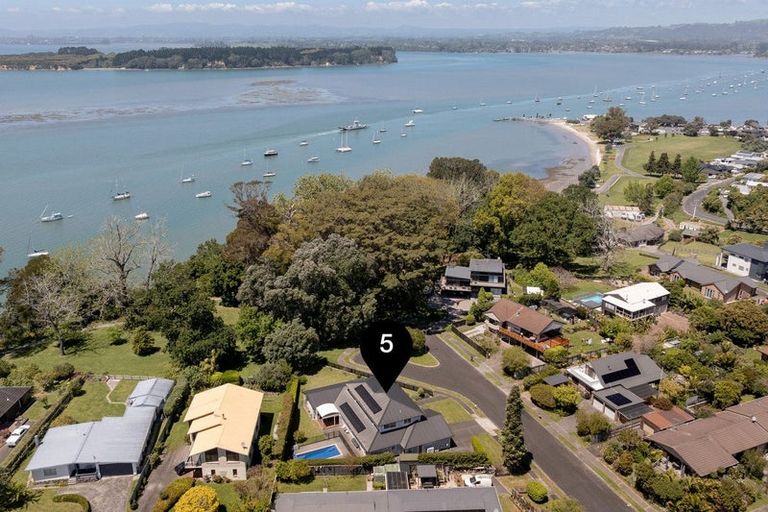 Photo of property in 5 Gellibrand Place, Omokoroa, 3114