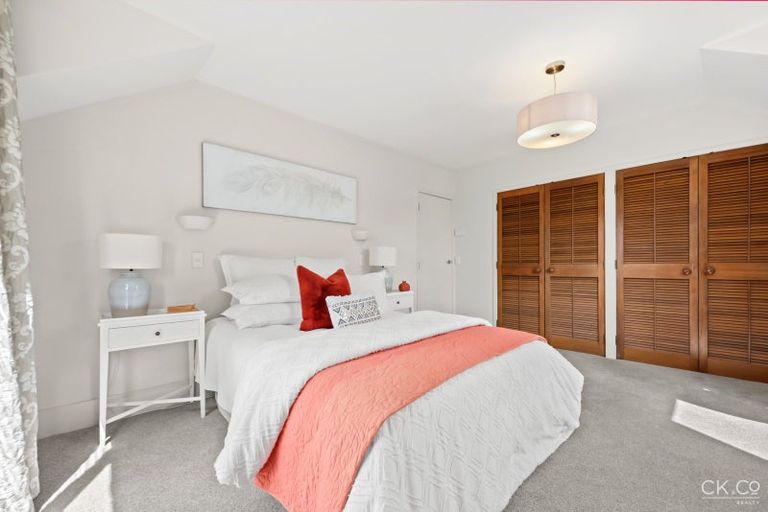 Photo of property in 32 Saint Columbans Grove, Boulcott, Lower Hutt, 5010