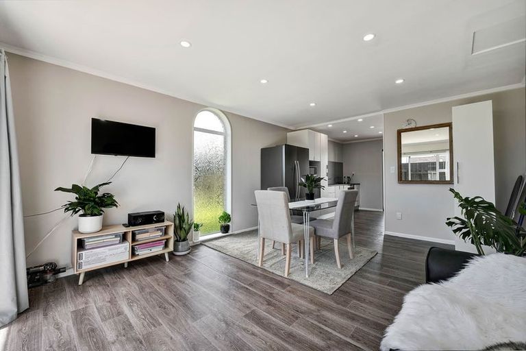 Photo of property in 3/220 Coronation Avenue, Welbourn, New Plymouth, 4310