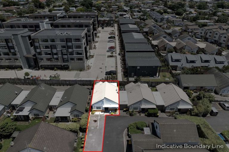 Photo of property in St Claire Village, 144/172 Mcleod Road, Te Atatu South, Auckland, 0610