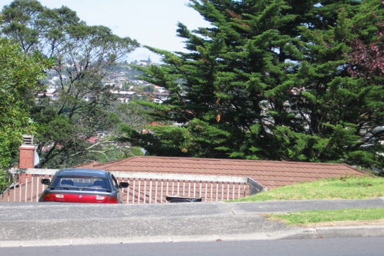 Photo of property in 130 Carlisle Road, Northcross, Auckland, 0632