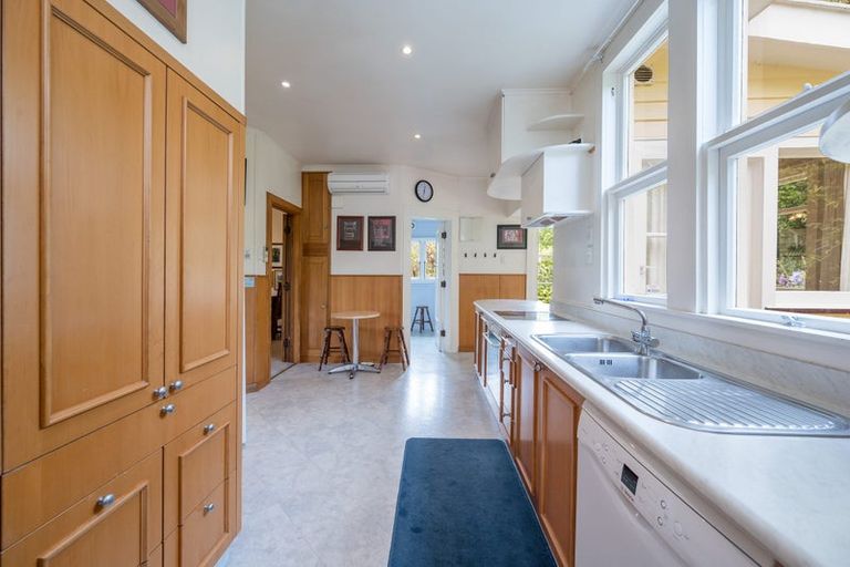 Photo of property in 1 Waimea Road, Nelson South, Nelson, 7010