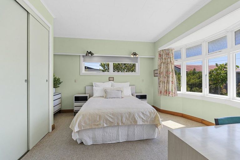 Photo of property in 6 French Street, Moturoa, New Plymouth, 4310