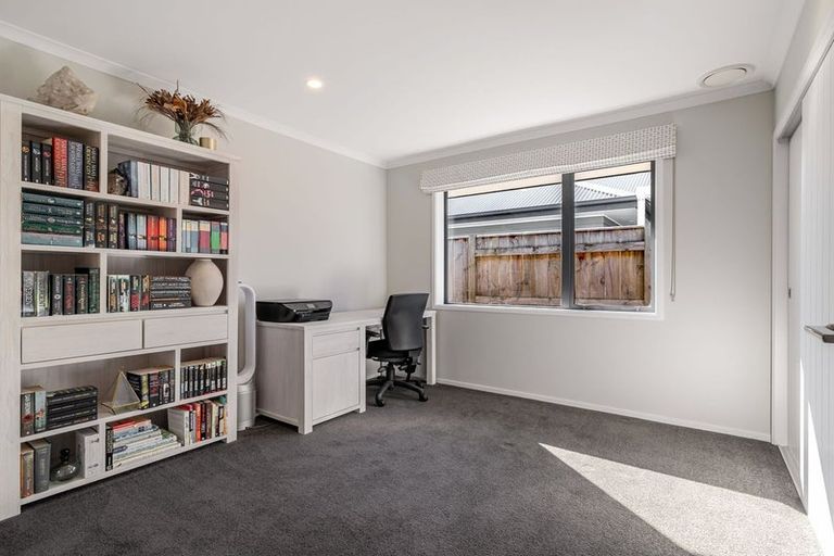 Photo of property in 33 Monarch Drive, Ashhurst, 4810